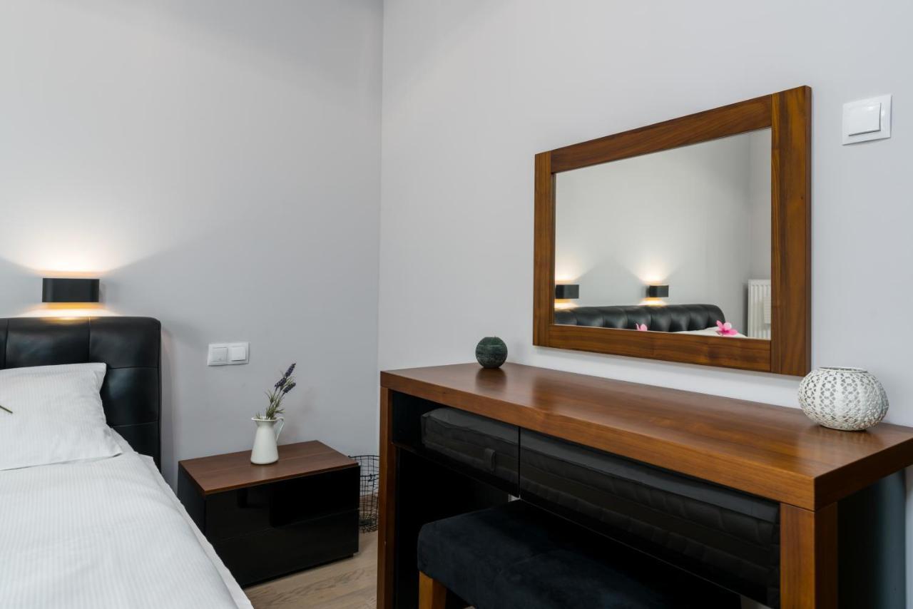 Apartments Poznan Towarowa By Noclegi Renters Εξωτερικό φωτογραφία