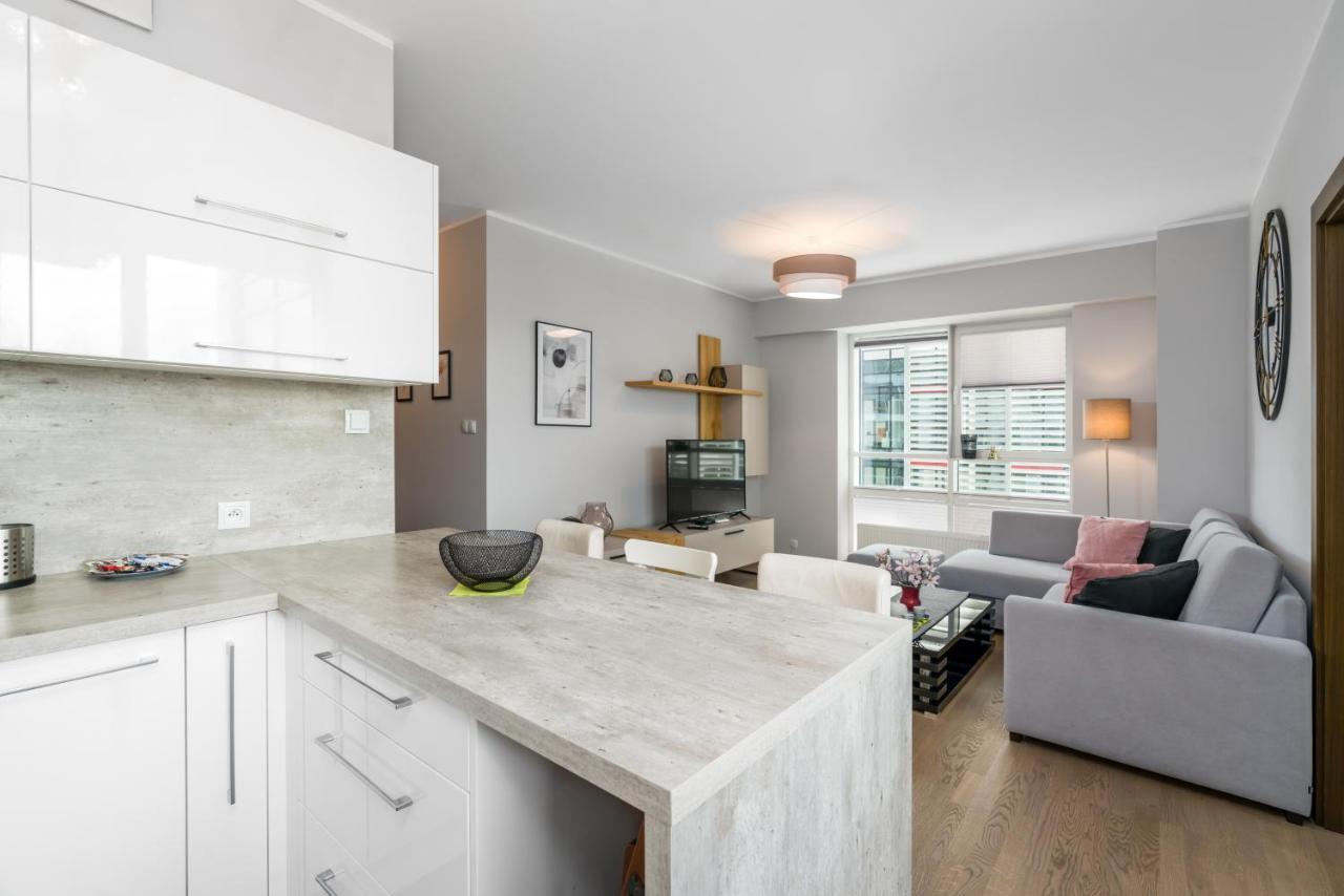 Apartments Poznan Towarowa By Noclegi Renters Εξωτερικό φωτογραφία